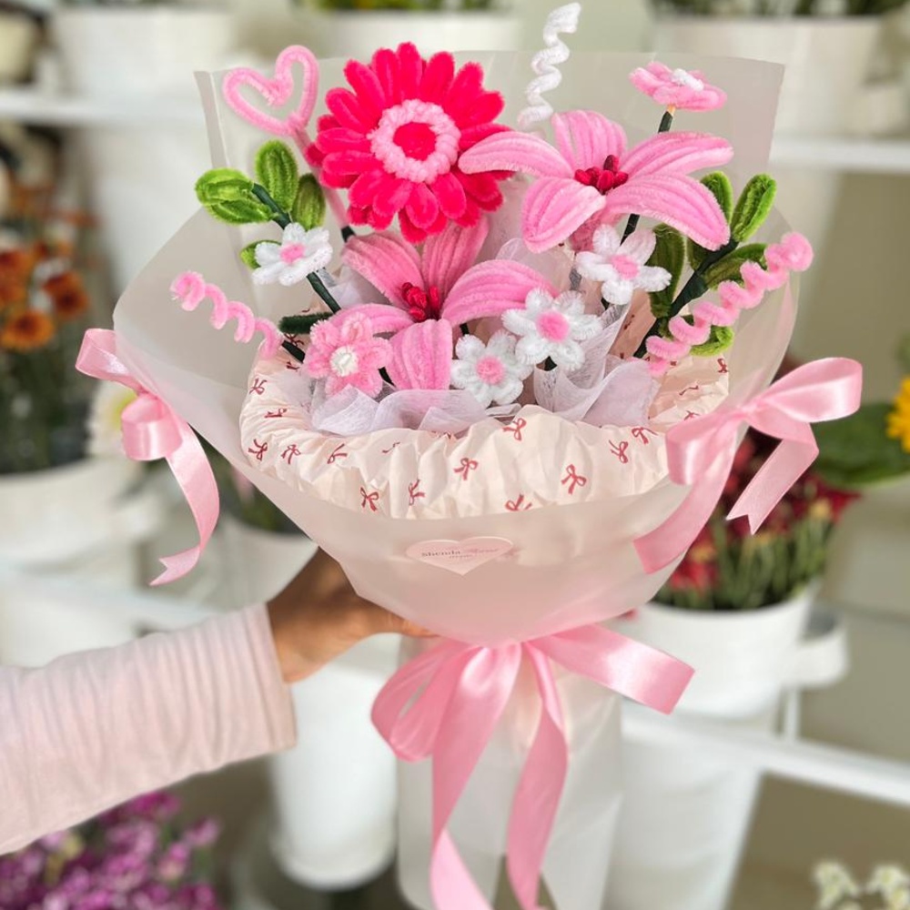 Pink whisper